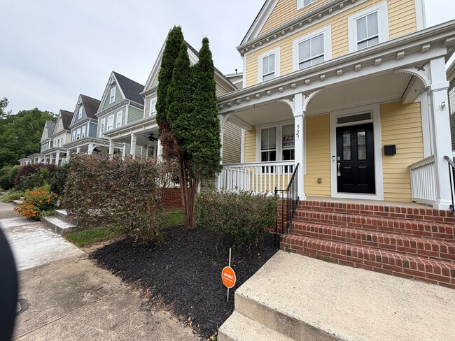 Photo - Room in House on Dubois Court
