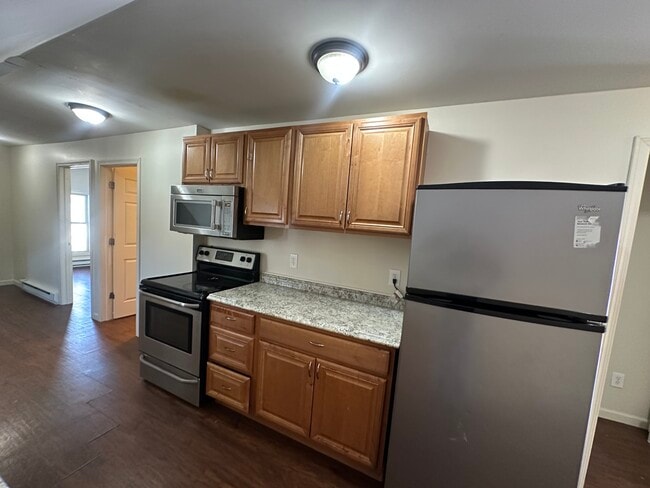 Building Photo - 41 Lewiston Ave Unit 3