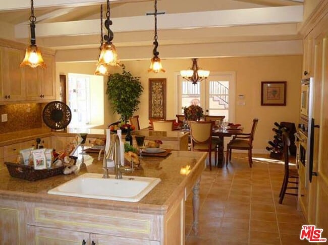 Photo - 3920 Van Noord Ave