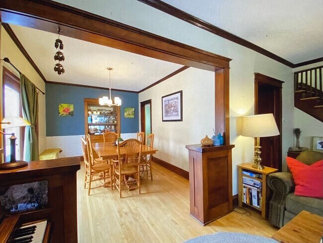 Photo - AVAILABLE APRIL - 3 BED 1 BATH