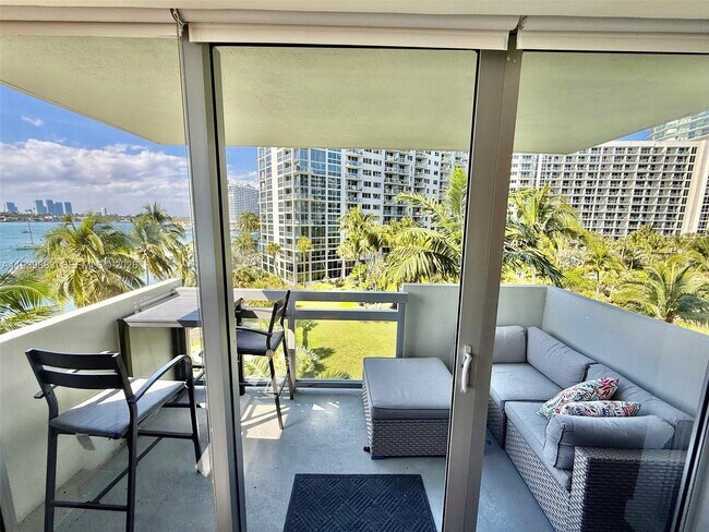 Photo - 1500 Bay Rd Unidad 540S