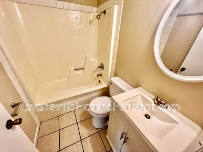 Photo - 10455 Old Hwy 62 E