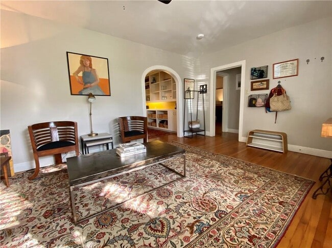 Photo - 1707 Newfield Ln