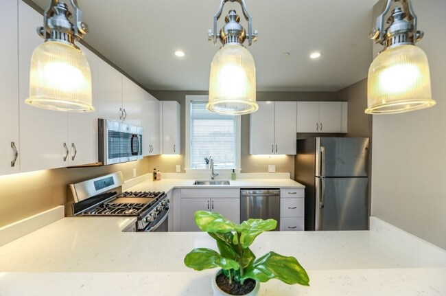 Photo - 4945 Washington St Unit 104