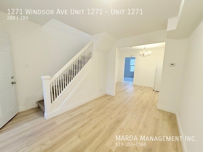 Photo - NEWLY RENOVATED 2 BED/1 BATH DUPLEX IN CTRL WINDSOR + UTILITIES Unit 1271