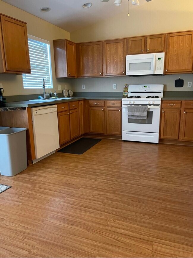 Photo - 316 Tall Grass Dr