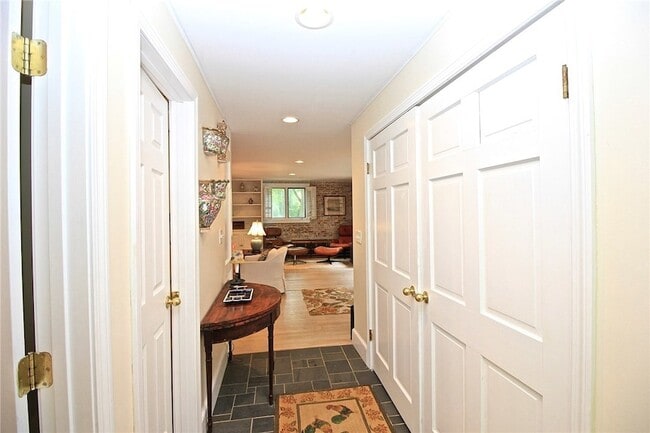 Photo - 434 Bellevue Ave