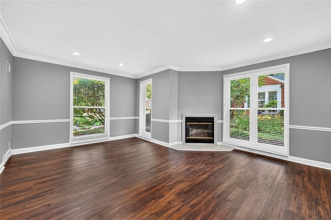 Photo - 725 Berick Dr