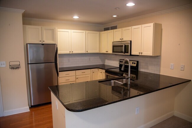 Photo - 8 Crowninshield St Unit 210