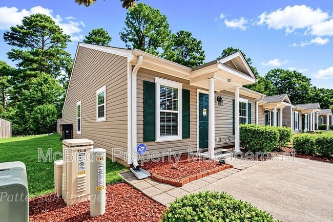 Photo - 1217 Longpoint Dr