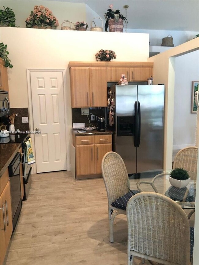 Photo - 5800 Coach House Cir