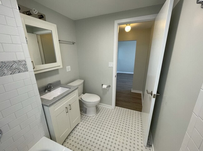 Photo - 2677 N Lincoln Ave, Chicago, IL 60614