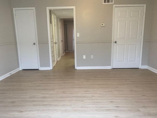 Photo - Colony House Apartments - Columbus, MS