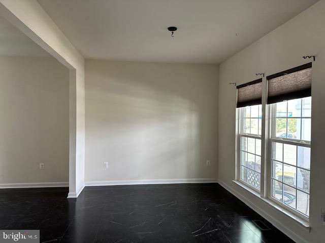 Photo - 25067 Great Berkhamsted Dr