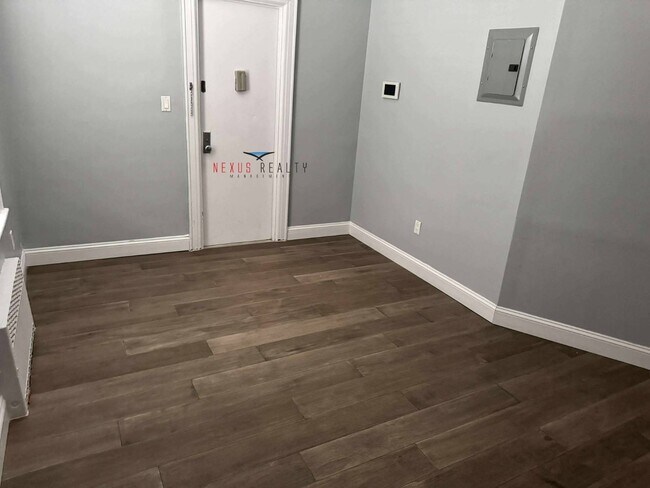 Photo - 21-44-44 71st St