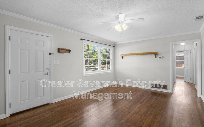 Photo - 2114 E 62nd St
