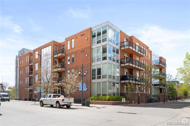 Building Photo - 1401 Delgany St Unit 211-R Rental