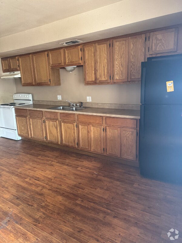 Building Photo - 750 Bonham St Unit 220 Rental