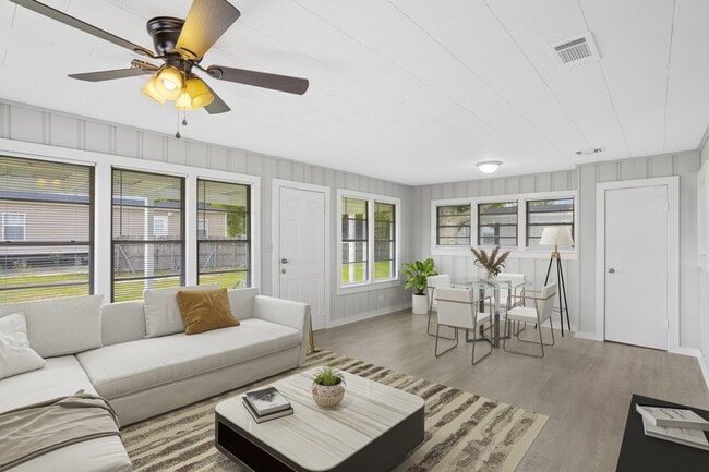 Photo - 416 S Bowers Ave