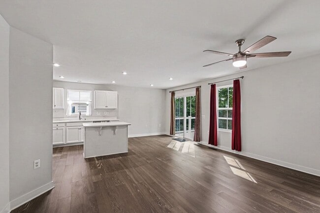 8914 Penrith Dr
