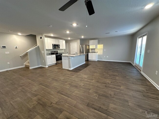 Photo - 7540 Oak Lake Blvd