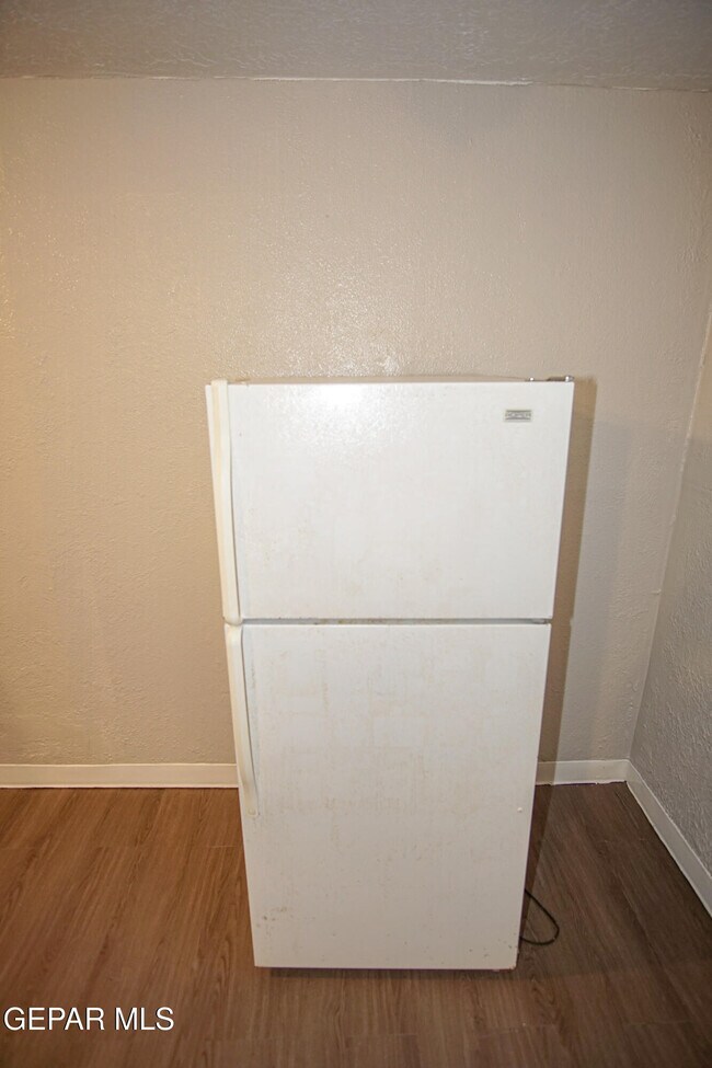 Photo - 419 E Schuster Ave Unidad 2