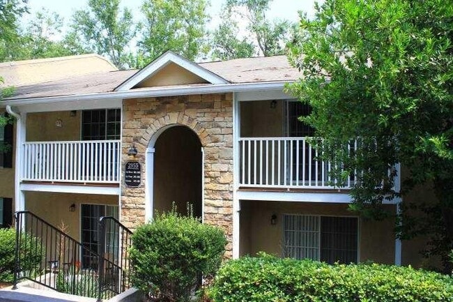 Building Photo - 2955 7 Pines Ct Unit 207 Rental