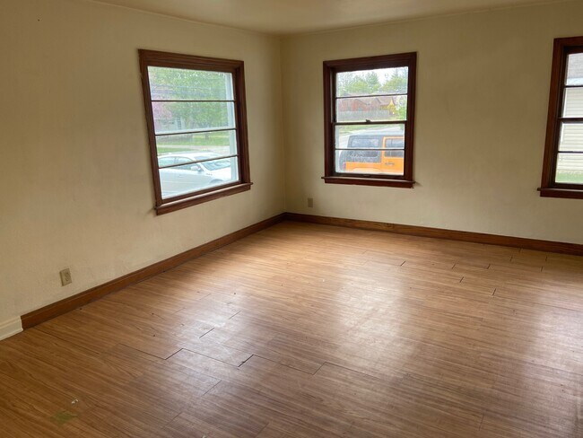 Photo - 401 S Oakland Ave