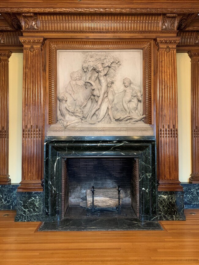 The Goodyear Mansion & Residences