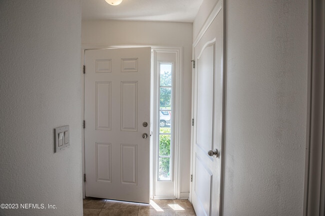 Photo - 11657 Hickory Oak Dr