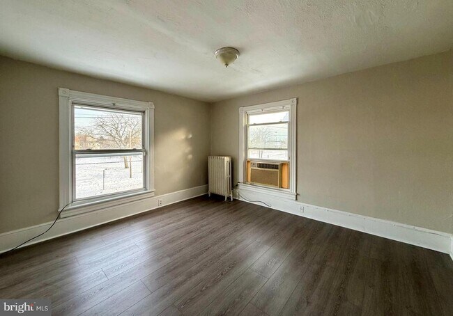 Photo - 706 N High St Unidad 2