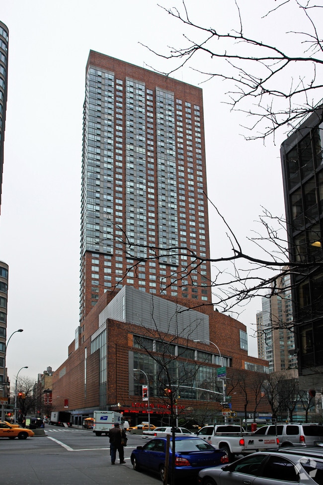 Photo - 111 West 67th St