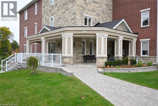 Photo - 95 Wilson St W Unit 106