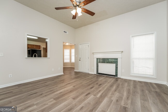 Photo - 220 Alcovy Way