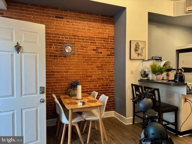 Building Photo - 1110 S Potomac St