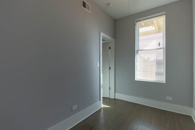 Photo - 2117 W 18th St Unit 2R