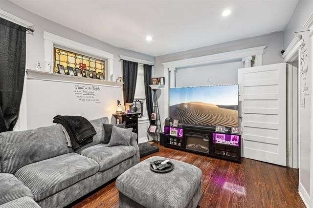 Photo - 30 Sheffield St Unit 1