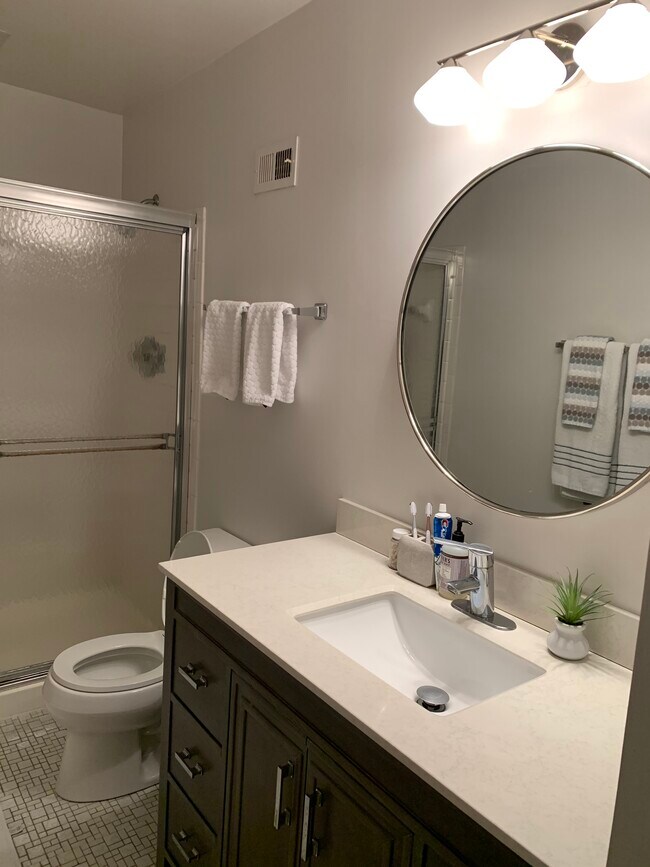 4843 Willett Pky
