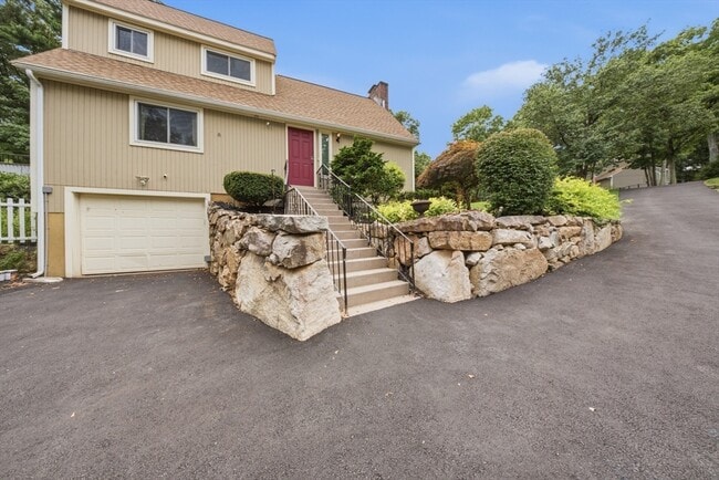 Photo - 7 Sherborne Cir