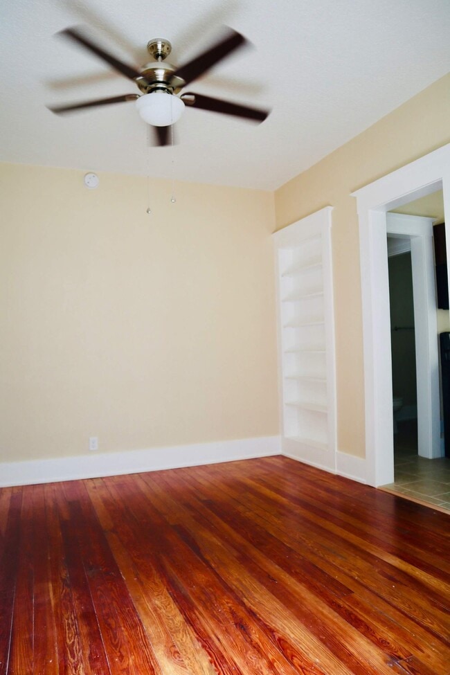 Photo - 143 N Stone St