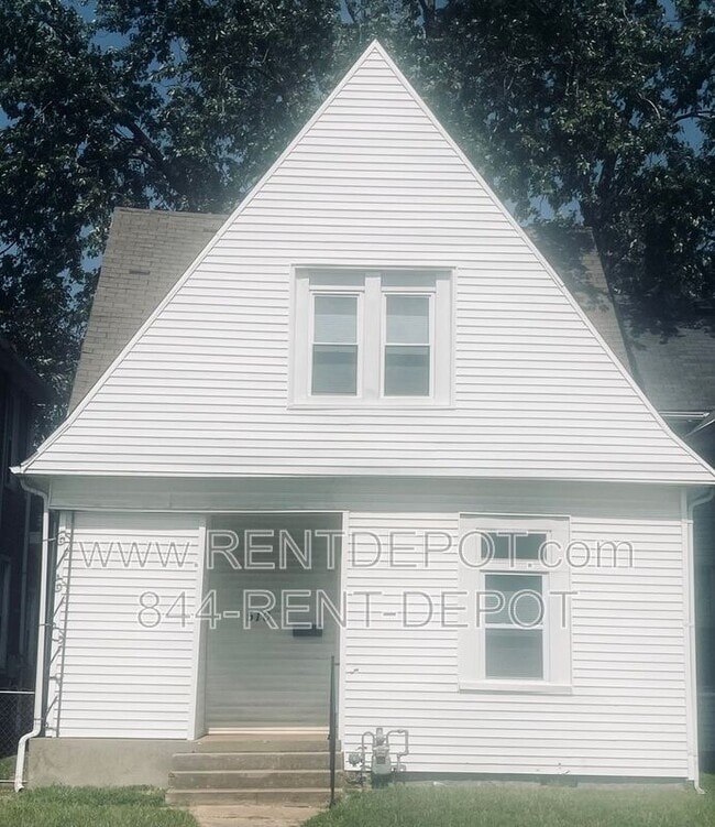 Building Photo - 510 E Franklin St Rental