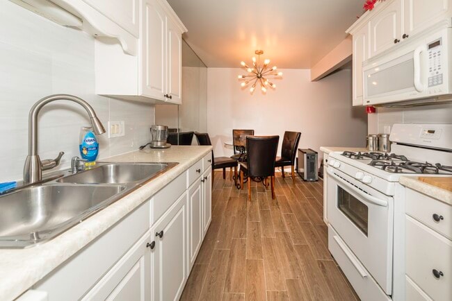 Photo - 9601 Bayview Dr Unit #102