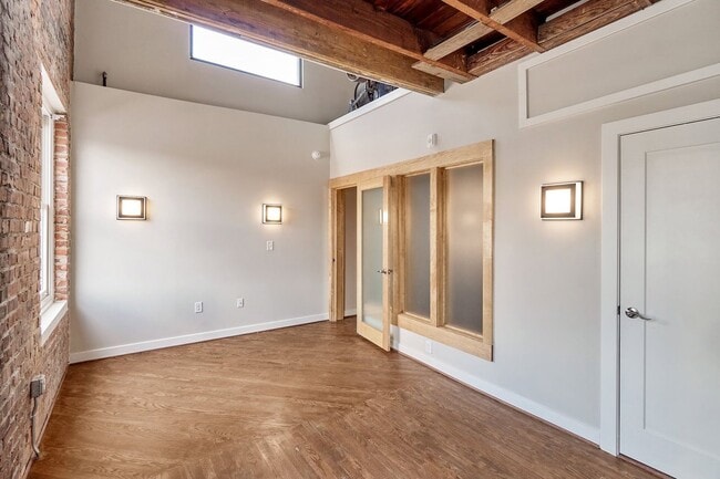 10 Walnut Alley