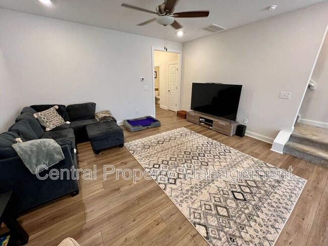 Photo - 16 Camden Wds Trl