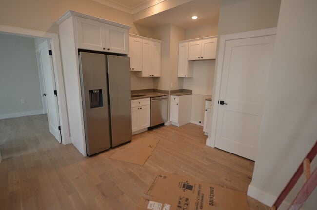 Building Photo - 20 Highgate St Unit 102 Rental