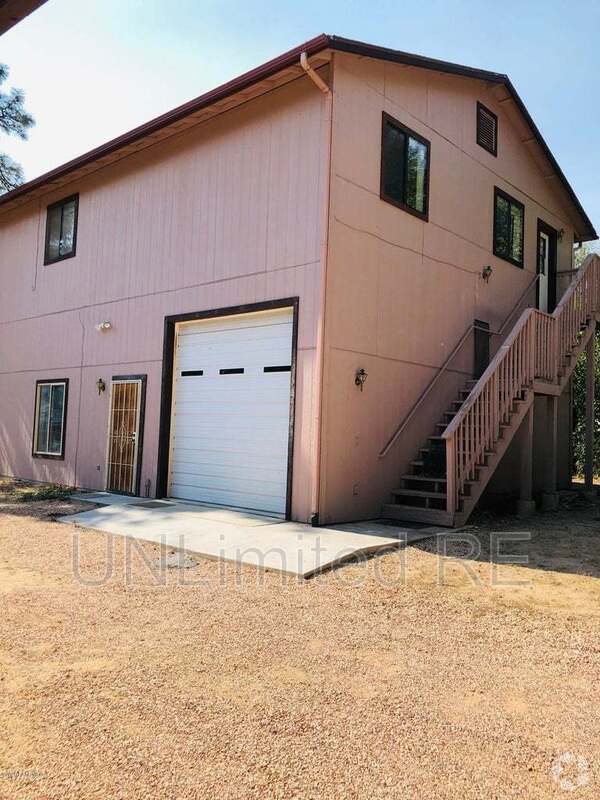 Building Photo - 1518 Shoup St Unit C Rental