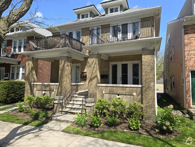 Building Photo - 848 Beaconsfield Ave Unit 1S Rental