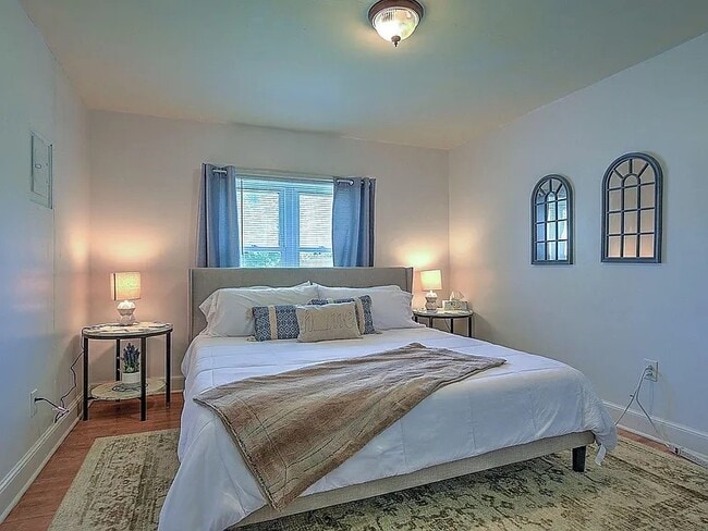 Photo - 1601 Cherokee Rd