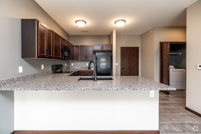 2BR, 2BA - 1,008SF - Kitchen