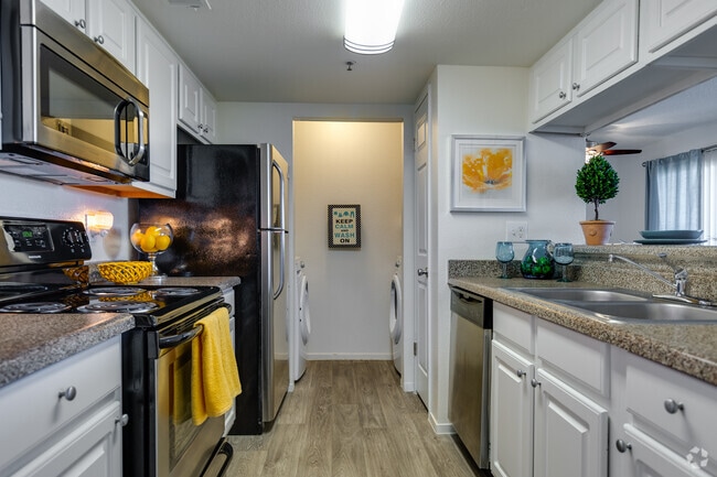 2 BR, 2 BA - 1,056 SF - Promontory Point